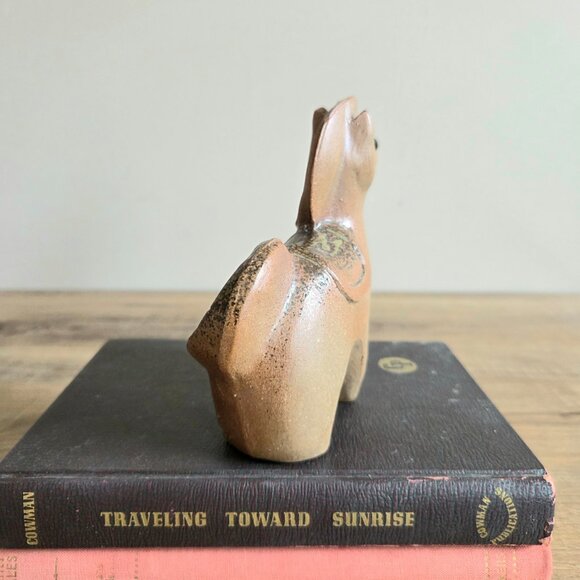 Ceramic horse figurine. - Picture 4 of 5